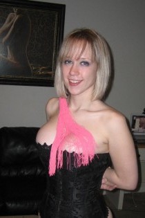 , 25  female escort, casper